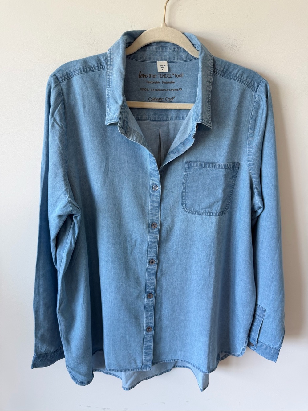 Coldwater Creek Light Blue 100% Tencel Lyocell Button-Down Shirt